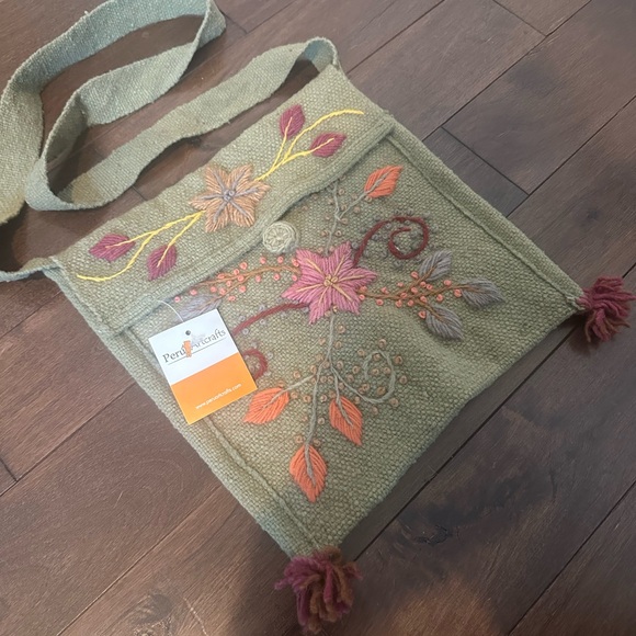 Green Embroidered Crossbody Bag by Peru Artcrafts - Picture 2 of 6